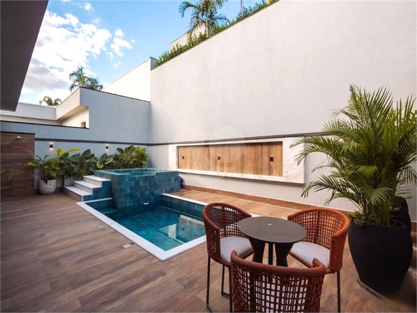 Casa à venda com 4 suítes no condomínio Residencial Duas Marias, Indaiatuba - SP