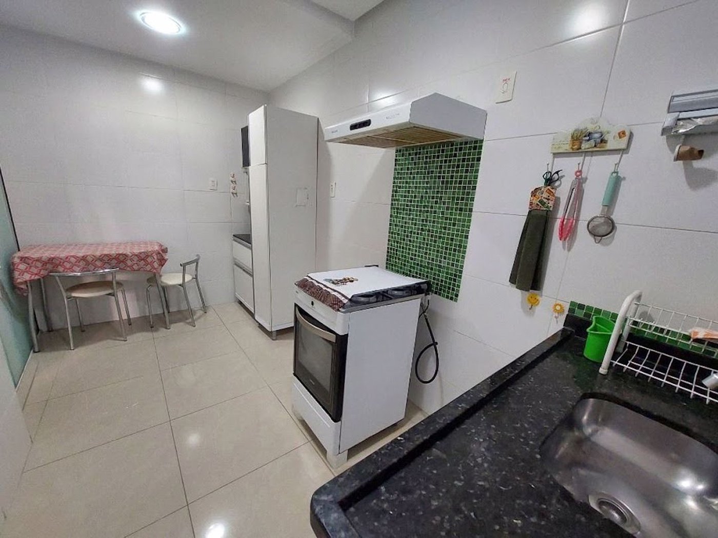 Apartamento Residencial à venda, Guilhermina, Praia Grande - AP1553.