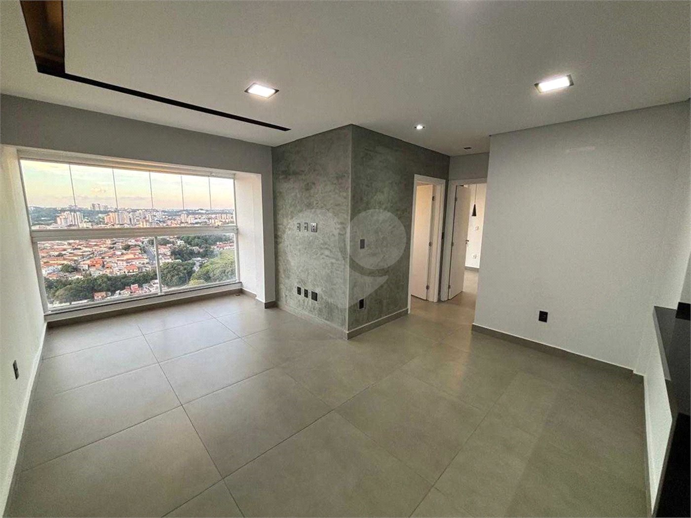 Apartamento à venda com 2 quartos, sendo 1 suíte,  em Vila Hortência, Sorocaba, SP