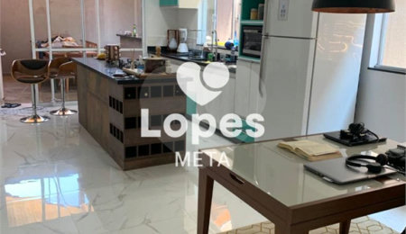 Casa à venda com 3 quartos, sendo 1 suíte,  no condomínio Residencial São José, Taubaté - SP