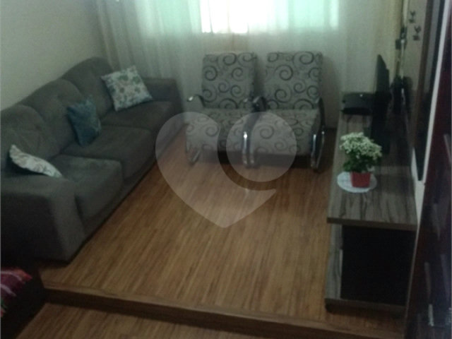 Sobrado à venda com 2 quartos em Tremembé, São Paulo, SP