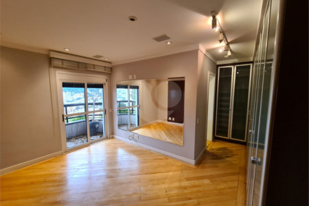 Apartamento à venda com 3 suítes em Água Fria, São Paulo, SP