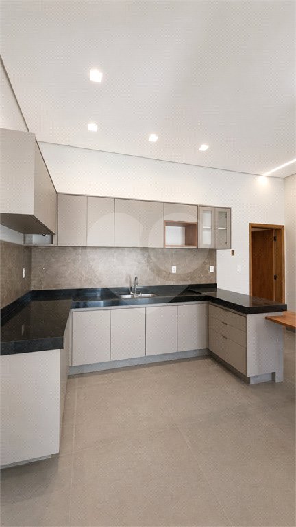 Casa à venda com 3 quartos, sendo 1 suíte, em Jardim Santa Cecília, Ribeirão Preto, SP