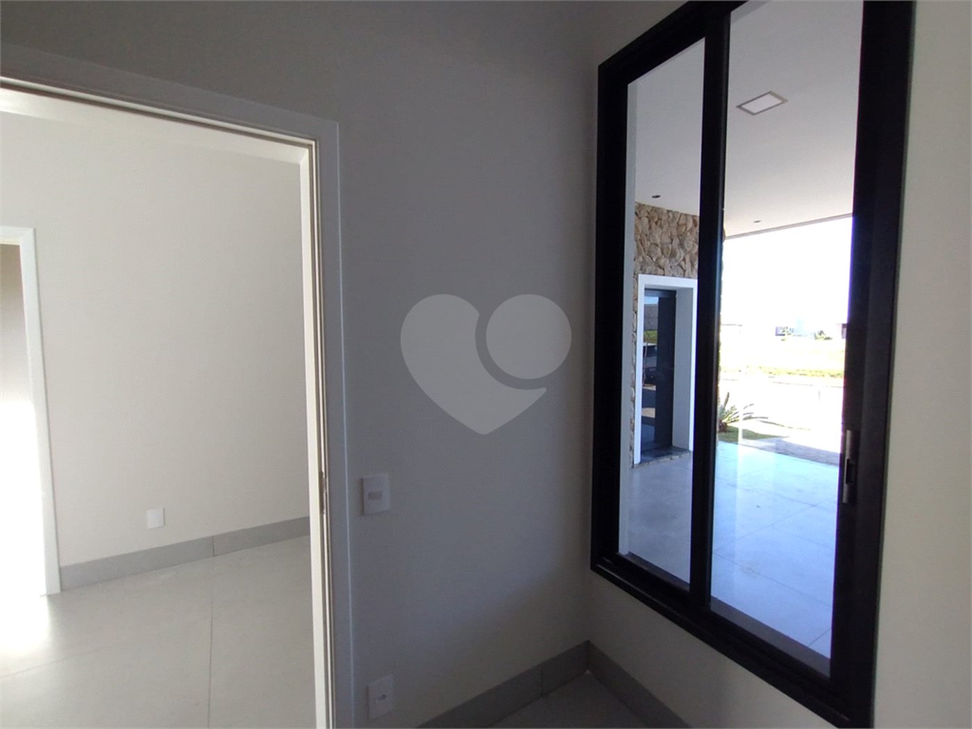 Casa à venda com 3 suítes no condomínio Residencial Golden Ville, Itapetininga - SP