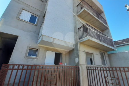 Casa à venda com 2 quartos no condomínio Residencial Luta, São Paulo - SP