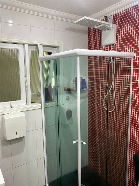 Casa à venda com 3 suítes em Vila Oceania, Poá, SP