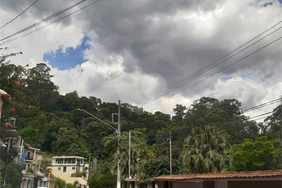 Sobrado à venda com 3 quartos, sendo 1 suíte, em Tremembé, São Paulo, SP