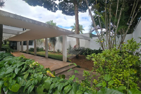 Casa à venda com 4 suítes em Santo Amaro, São Paulo, SP