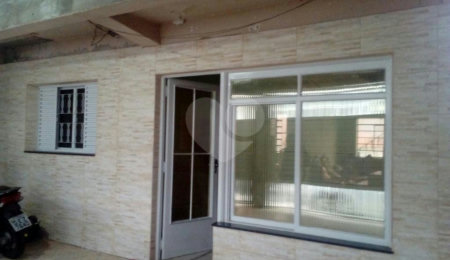 Sobrado à venda com 3 quartos, sendo 1 suíte,  em Tremembé, São Paulo, SP