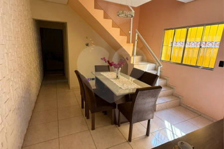 Casa à venda com 3 quartos em Jardim Moraes, Itaquaquecetuba, SP
