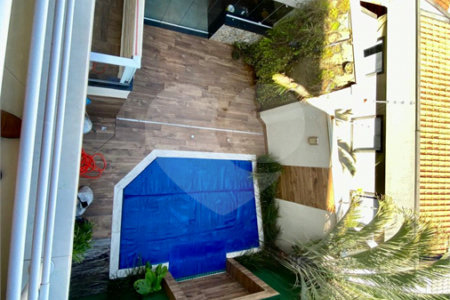 Casa à venda com 3 suítes em Parque São Domingos, São Paulo, SP