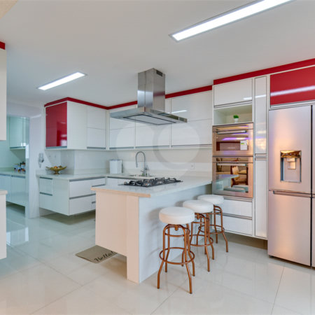 Apartamento à venda com 4 suítes em Vila Sofia, São Paulo, SP