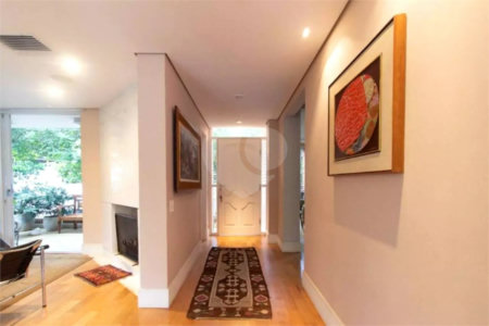 Casa à venda ou para alugar com 4 suítes no condomínio Araucárias, São Paulo - SP