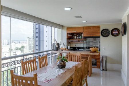 Apartamento à venda com 4 suítes em Vila Suzana, São Paulo, SP