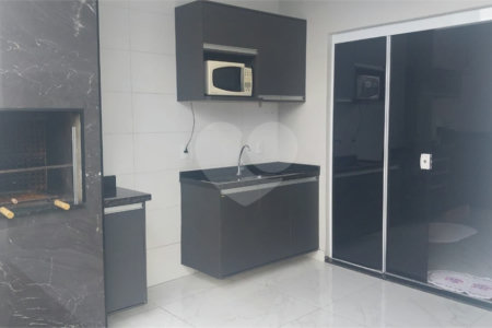 Casa à venda com 2 quartos, sendo 1 suíte, no condomínio Horto Florestal Villagio, Sorocaba - SP