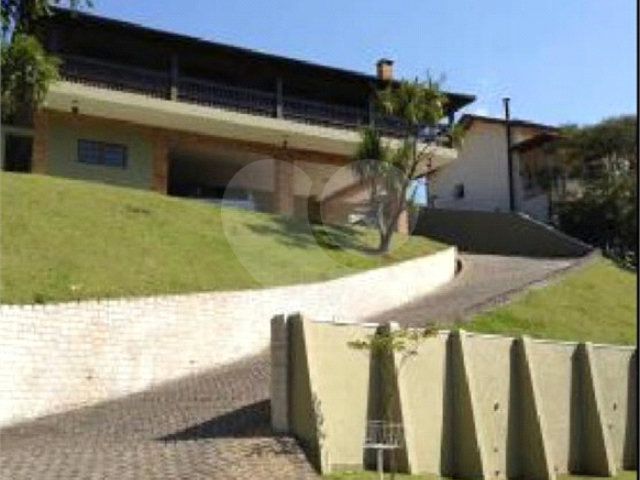 Casa à venda com 4 suítes em Alpes dos Araçás (jordanésia), Cajamar, SP