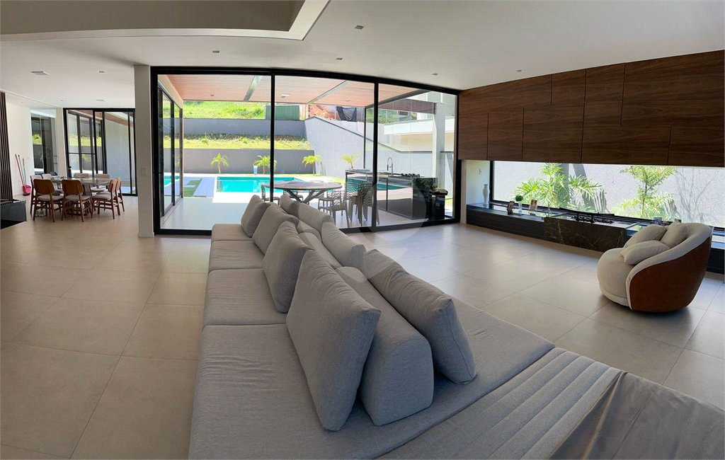 Casa à venda com 5 suítes no condomínio Porto de Atibaia, Atibaia - SP