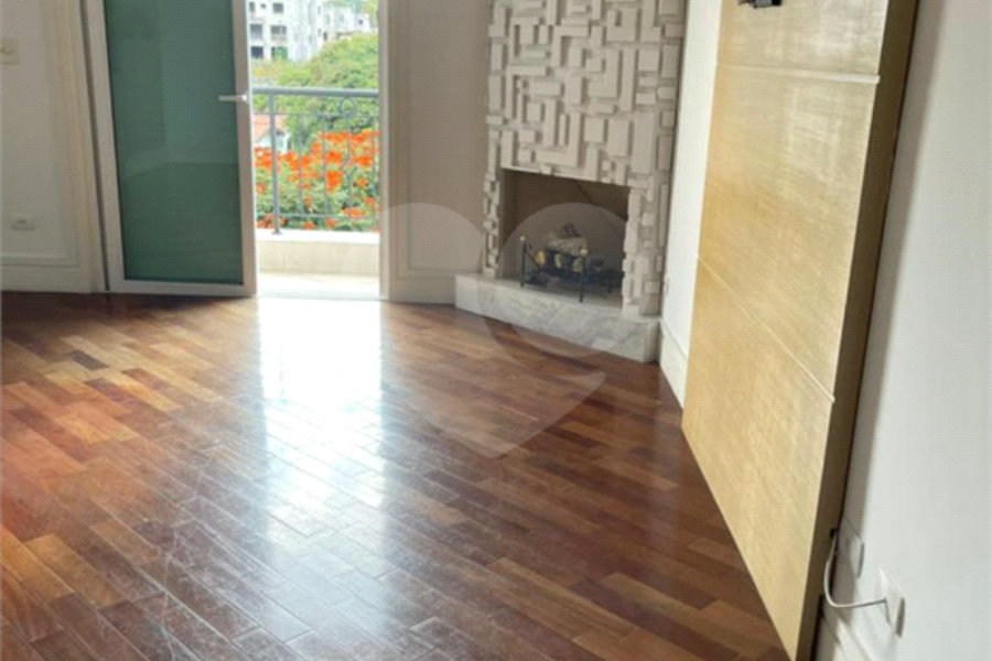Casa à venda com 3 suítes no condomínio Quinta de Santo Antônio, São Paulo - SP