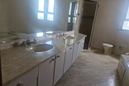 Apartamento para alugar com 4 suítes em Santo Amaro, São Paulo, SP
