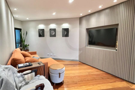 Apartamento à venda com 3 quartos, sendo 1 suíte, em Parque São Domingos, São Paulo, SP