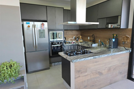 Casa em condomínio à venda com 3 suítes em Horto Florestal, Sorocaba, SP