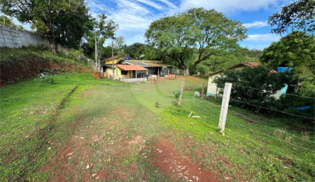 Sítio à venda com 3 quartos, sendo 2 suítes,  em Cachoeira, Atibaia, SP