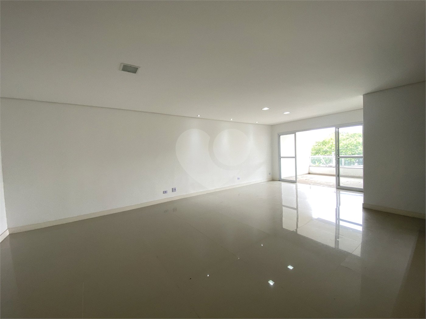 Apartamento à venda com 3 quartos, sendo 1 suíte, em Baeta Neves, São Bernardo do Campo, SP