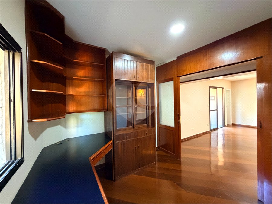 Apartamento à venda com 3 quartos, sendo 1 suíte, em Alto da Boa Vista, São Paulo, SP