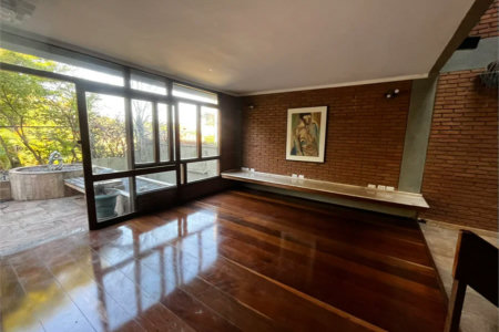 Sobrado à venda com 3 quartos, sendo 1 suíte, em Rolinópolis, São Paulo, SP