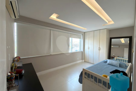 Casa à venda com 4 suítes em Portinho, Cabo Frio, RJ