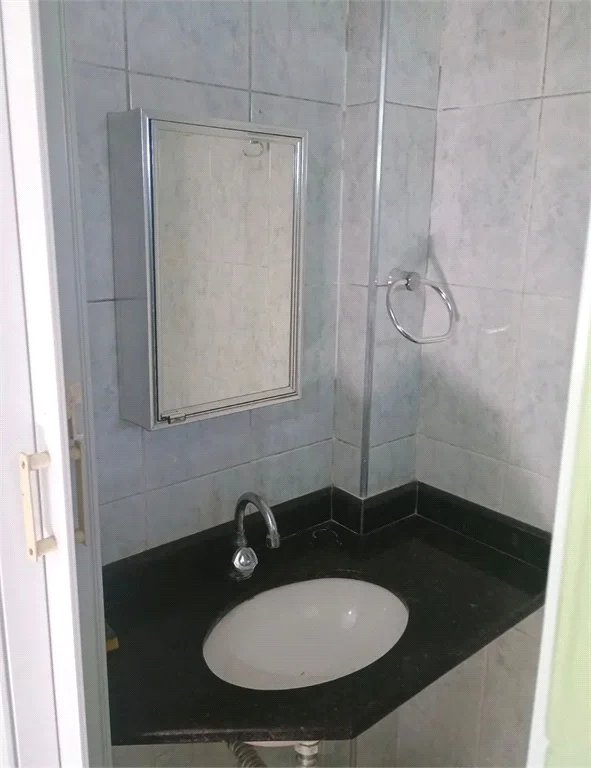 Sobrado à venda com 5 quartos em Vila Arriete, São Paulo, SP