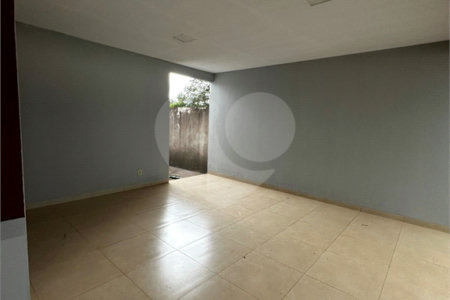 Casa à venda com 2 quartos em Jardim Ibirapuera, Ponta Porã, MS