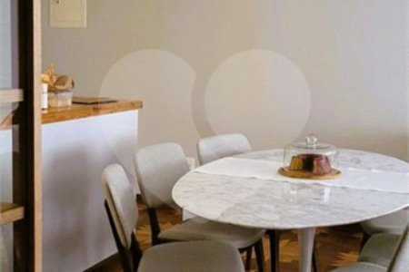 Apartamento à venda com 2 quartos, sendo 1 suíte, em Perdizes, São Paulo, SP