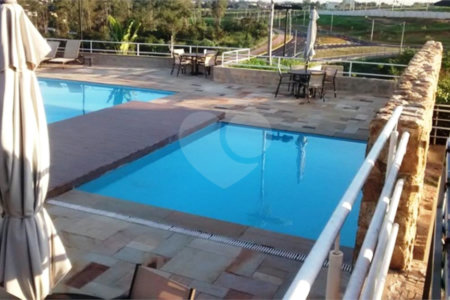 Casa à venda com 3 suítes no condomínio Residencial Central Parque, Salto - SP