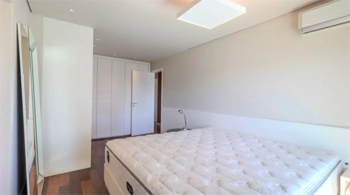Apartamento à venda com 4 quartos, sendo 3 suítes, em Cidade Monções, São Paulo, SP