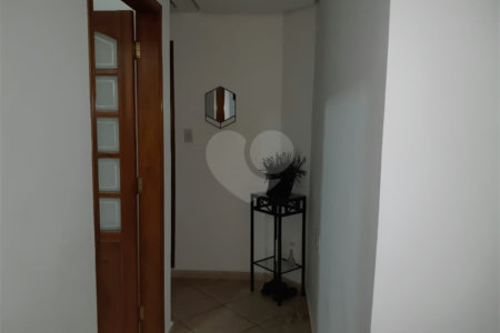 Apartamento à venda com 3 quartos, sendo 2 suítes, em Pinheiros, São Paulo, SP