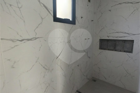 Casa Térrea à venda com 3 suítes em Jardim do Lago, Atibaia, SP