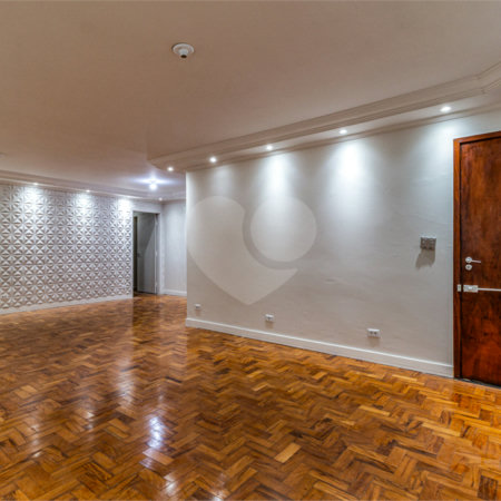 Apartamento à venda ou para alugar com 3 quartos, sendo 1 suíte,  em Itaim Bibi, São Paulo, SP