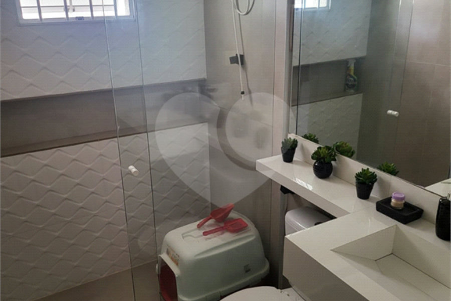 Sobrado à venda com 3 quartos, sendo 1 suíte,  em Parque Edu Chaves, São Paulo, SP