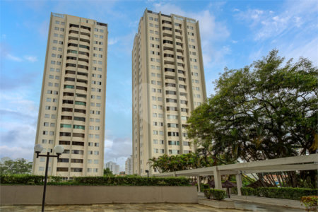 Apartamento à venda com 3 quartos, sendo 1 suíte, em Jardim Marajoara, São Paulo, SP