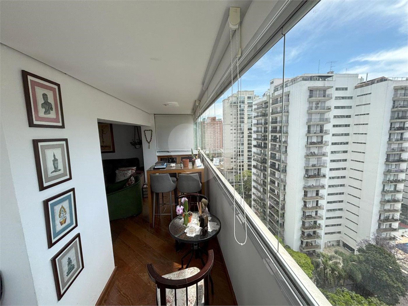 Apartamento à venda com 3 suítes em Indianópolis, São Paulo, SP