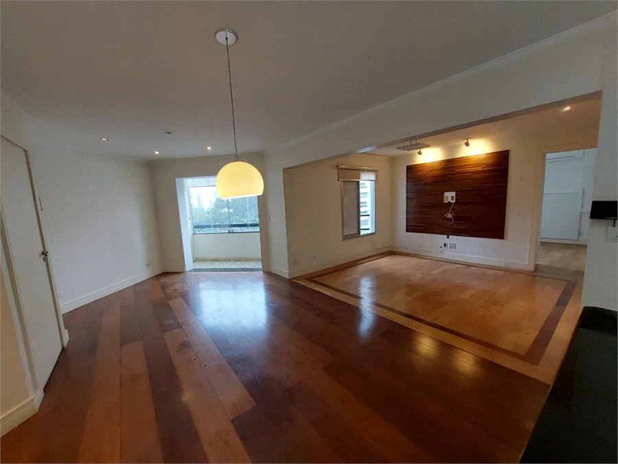 Apartamento à venda com 2 suítes em Vila Gertrudes, São Paulo, SP