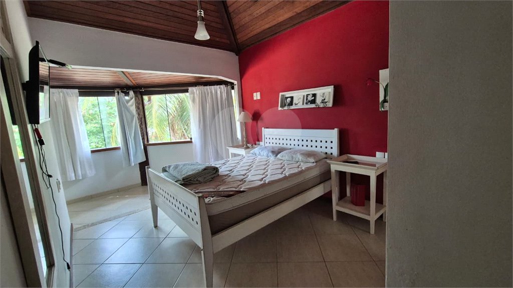 Casa à venda com 5 quartos, sendo 4 suítes,  em Geribá, Armação dos Búzios, RJ