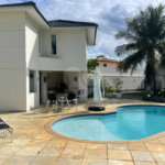 Casa em condomínio à venda com 5 quartos, sendo 2 suítes,  em Bosque de Geribá, Armação dos Búzios, RJ