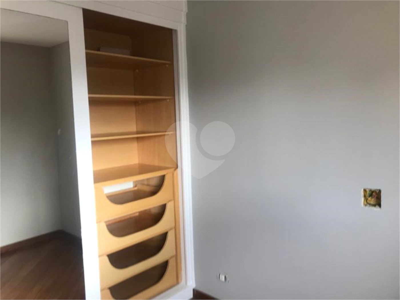 Apartamento à venda ou para alugar com 3 suítes em Moema, São Paulo, SP