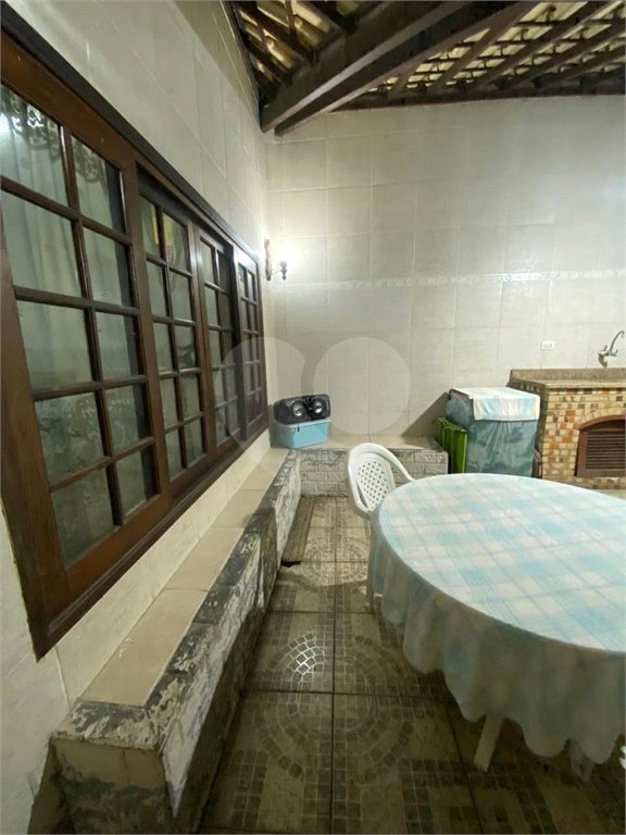 Casa à venda com 3 quartos em Santa Cruz, Rio de Janeiro, RJ