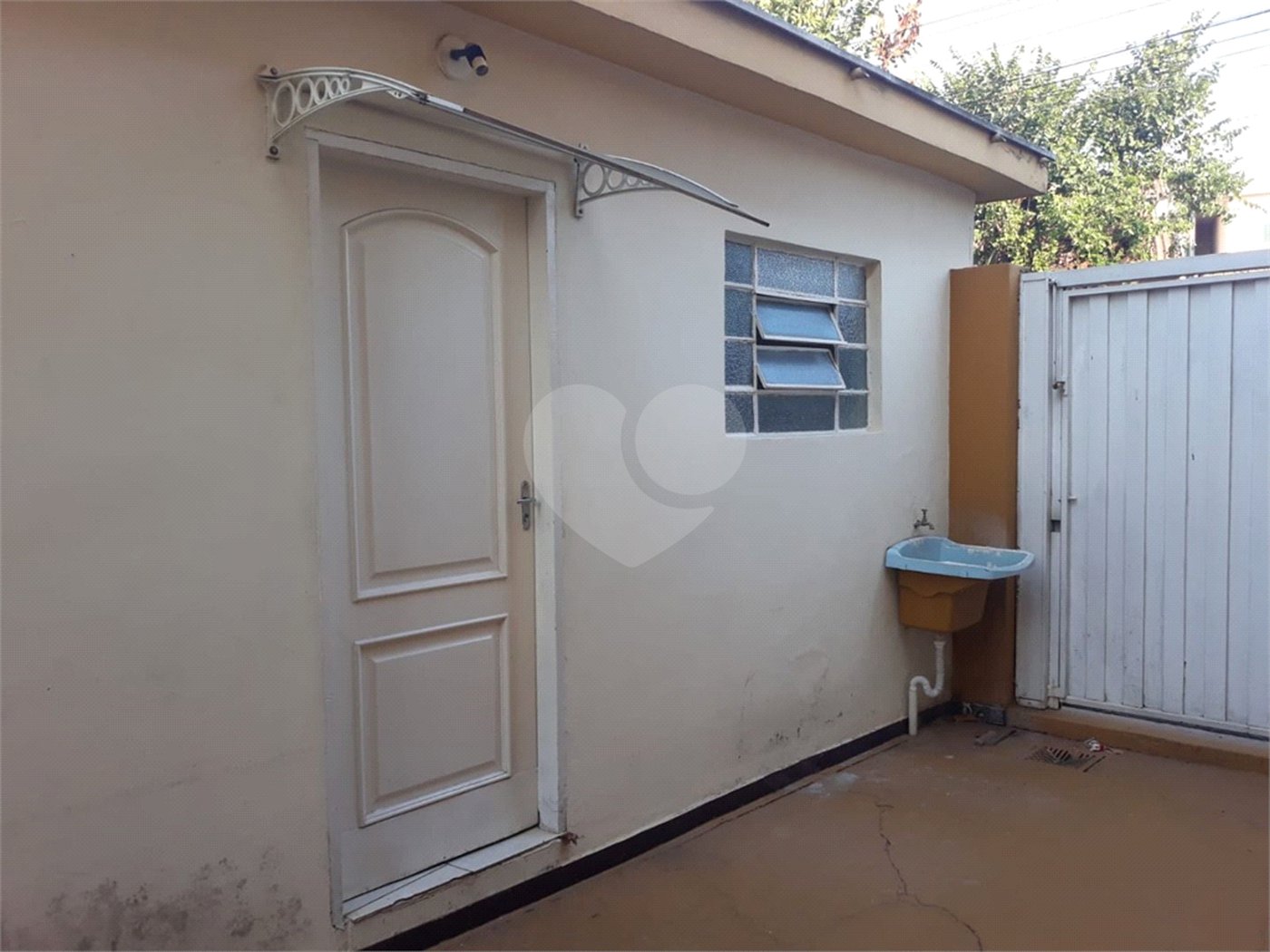 Sobrado para alugar com 4 quartos no Centro, São Roque, SP
