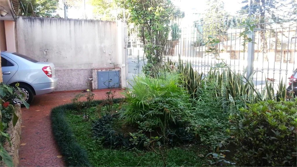 Casa com 3 Dormitórios no Campo Belo