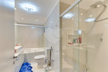 Apartamento à venda com 4 suítes em Vila Sofia, São Paulo, SP
