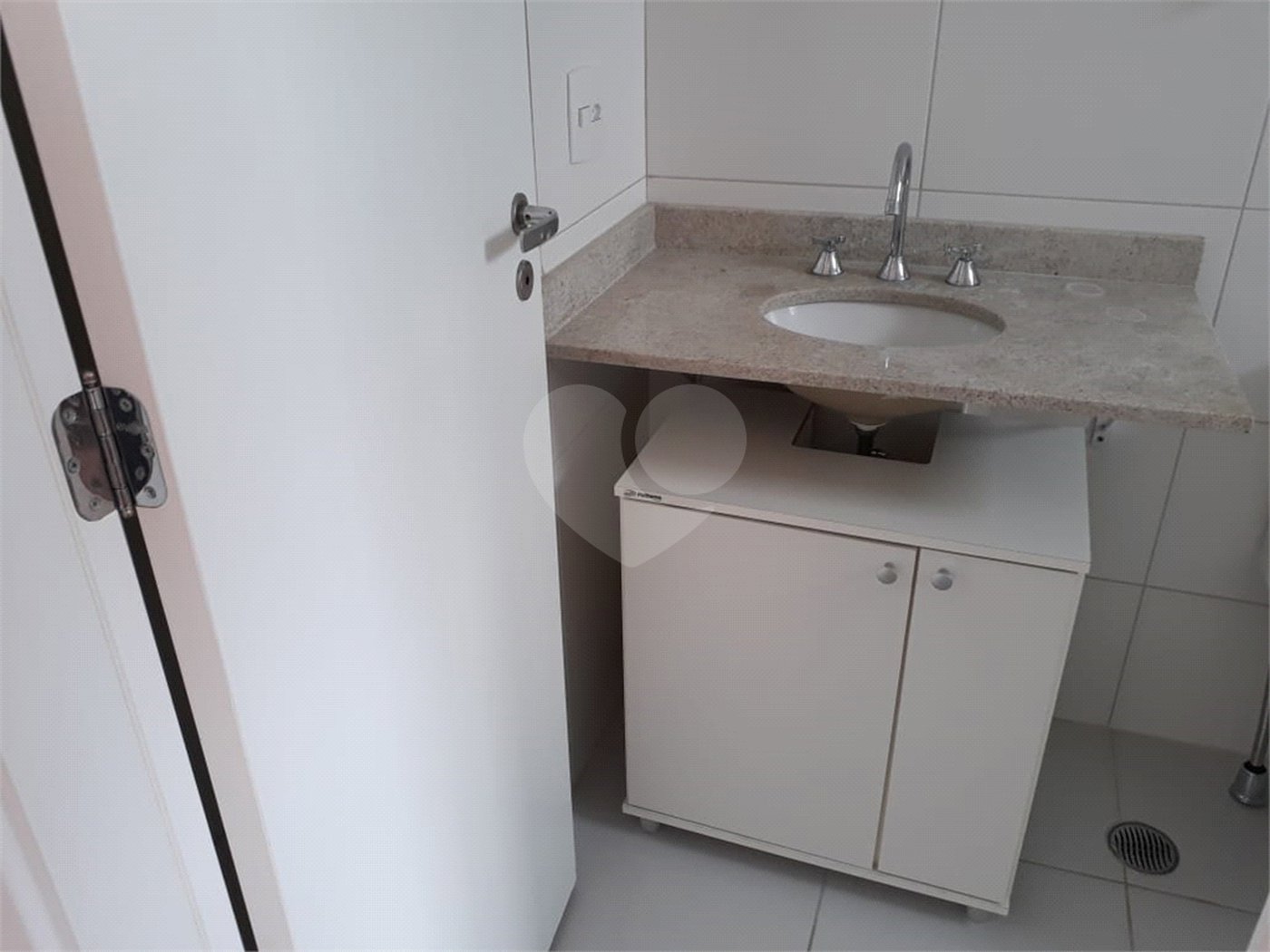 Apartamento à venda com 3 suítes em Santa Teresinha, São Paulo, SP